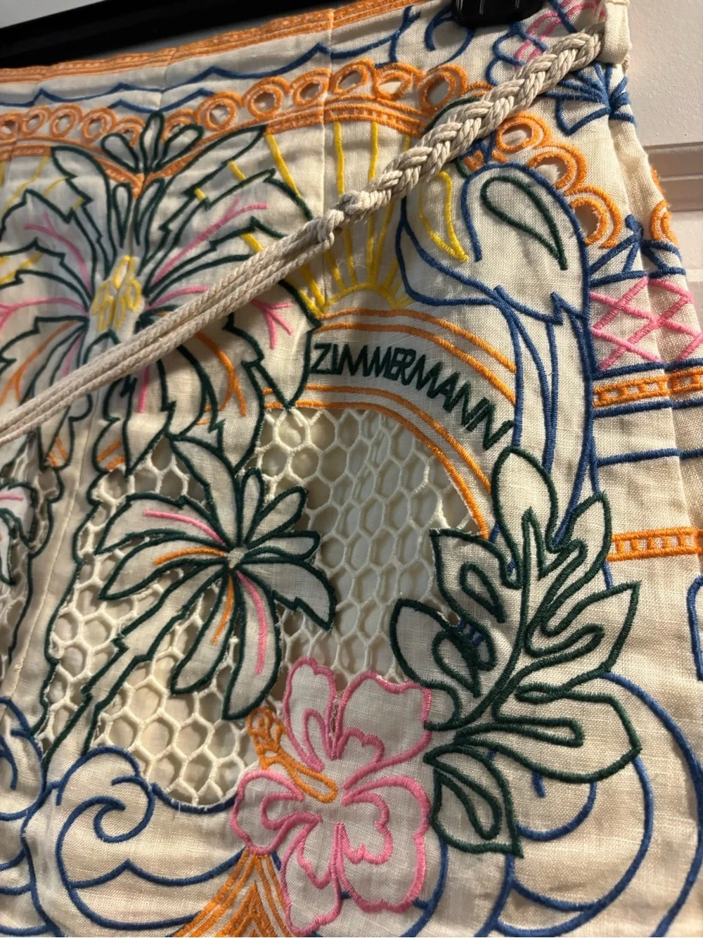 Zimmermann Women's Ginger Tropical Embroidered Shorts In Linen - Picture 4 of 8